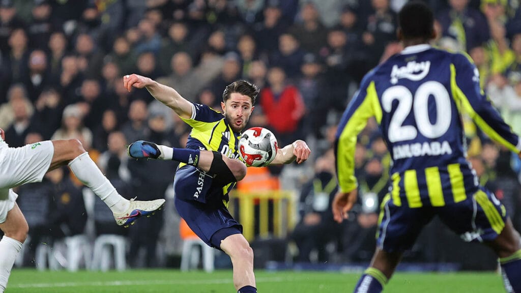 Fenerbahçe’ye 90+8’de Rizespor Darbesi