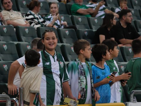 Bursaspor 2-2 Esenler Erokspor