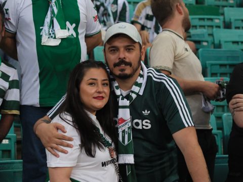 Bursaspor 2-2 Esenler Erokspor