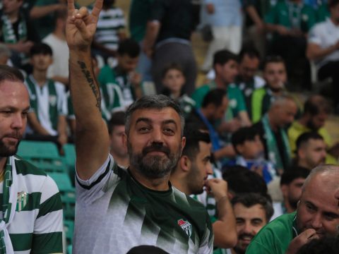 Bursaspor 2-2 Esenler Erokspor