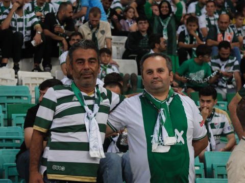 Bursaspor 2-2 Esenler Erokspor