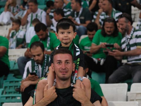 Bursaspor 2-2 Esenler Erokspor