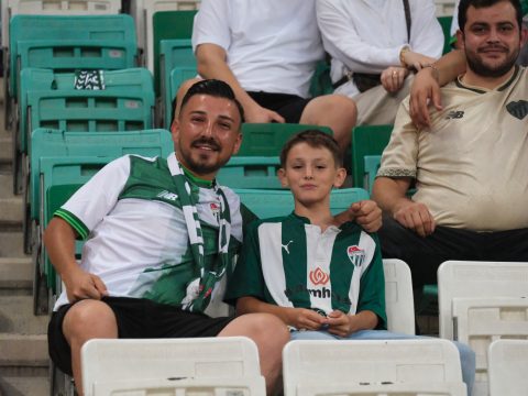 Bursaspor 2-2 Esenler Erokspor