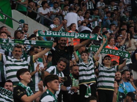 Bursaspor 2-2 Esenler Erokspor