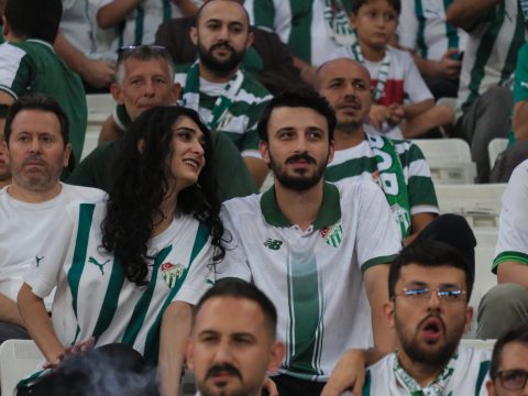 Bursaspor 2-2 Esenler Erokspor
