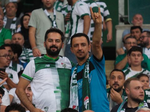 Bursaspor 2-2 Esenler Erokspor