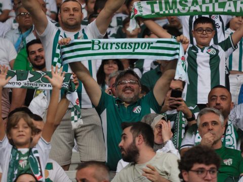 Bursaspor 2-2 Esenler Erokspor