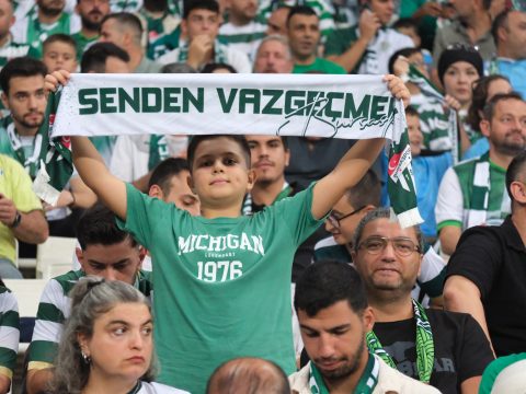 Bursaspor 2-2 Esenler Erokspor