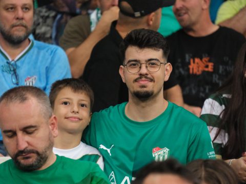 Bursaspor 2-2 Esenler Erokspor