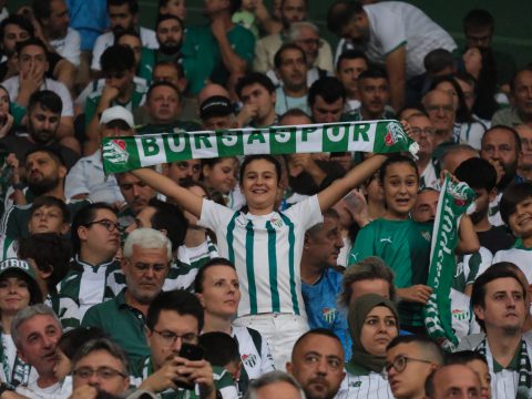 Bursaspor 2-2 Esenler Erokspor