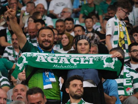 Bursaspor 2-2 Esenler Erokspor