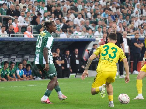 Bursaspor 2-2 Esenler Erokspor