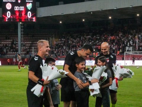 B. Petrolspor 1-2 Bursaspor
