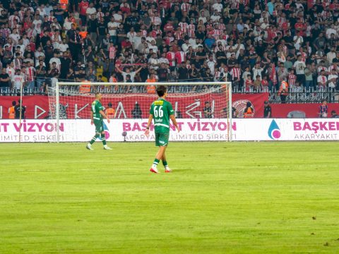B. Petrolspor 1-2 Bursaspor