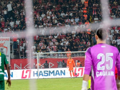 B. Petrolspor 1-2 Bursaspor