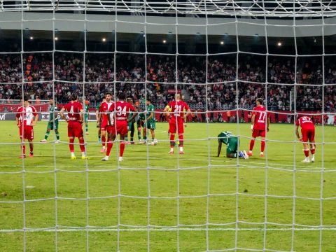 B. Petrolspor 1-2 Bursaspor