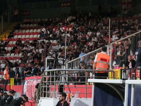 B. Petrolspor 1-2 Bursaspor